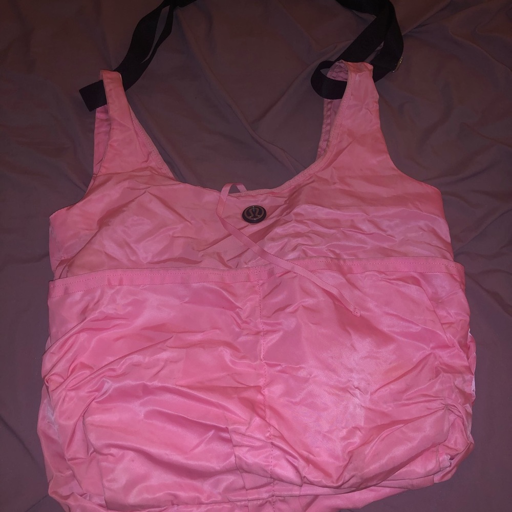 Neon pink lululemon bag